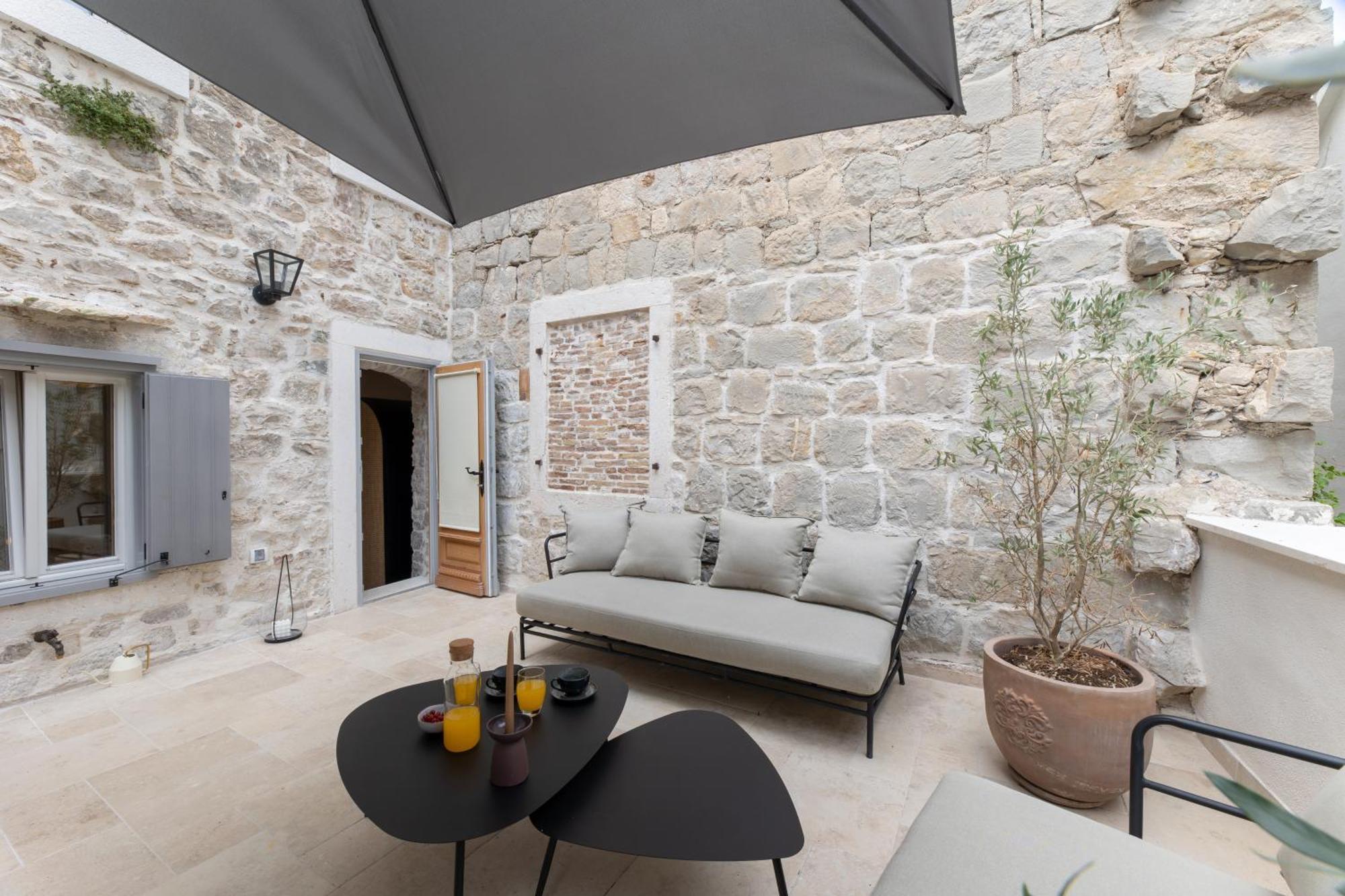 Balturio Boutique 4 Stars Properties In The Center Kaštela Kültér fotó