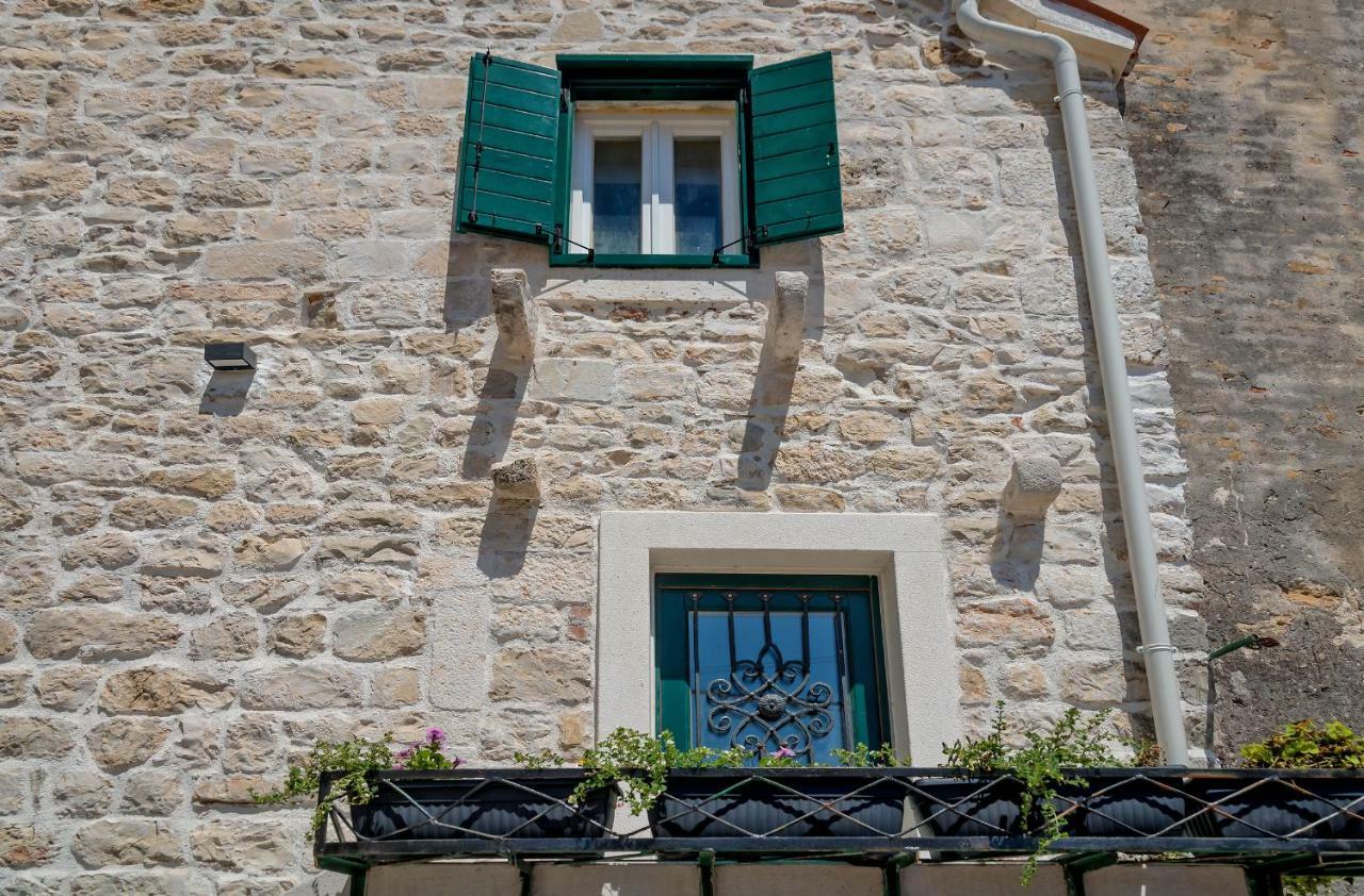 Balturio Boutique 4 Stars Properties In The Center Kaštela Kültér fotó